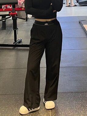 📓ALO Yoga Suit Up Trouser Black💌(Regular 30 inches)